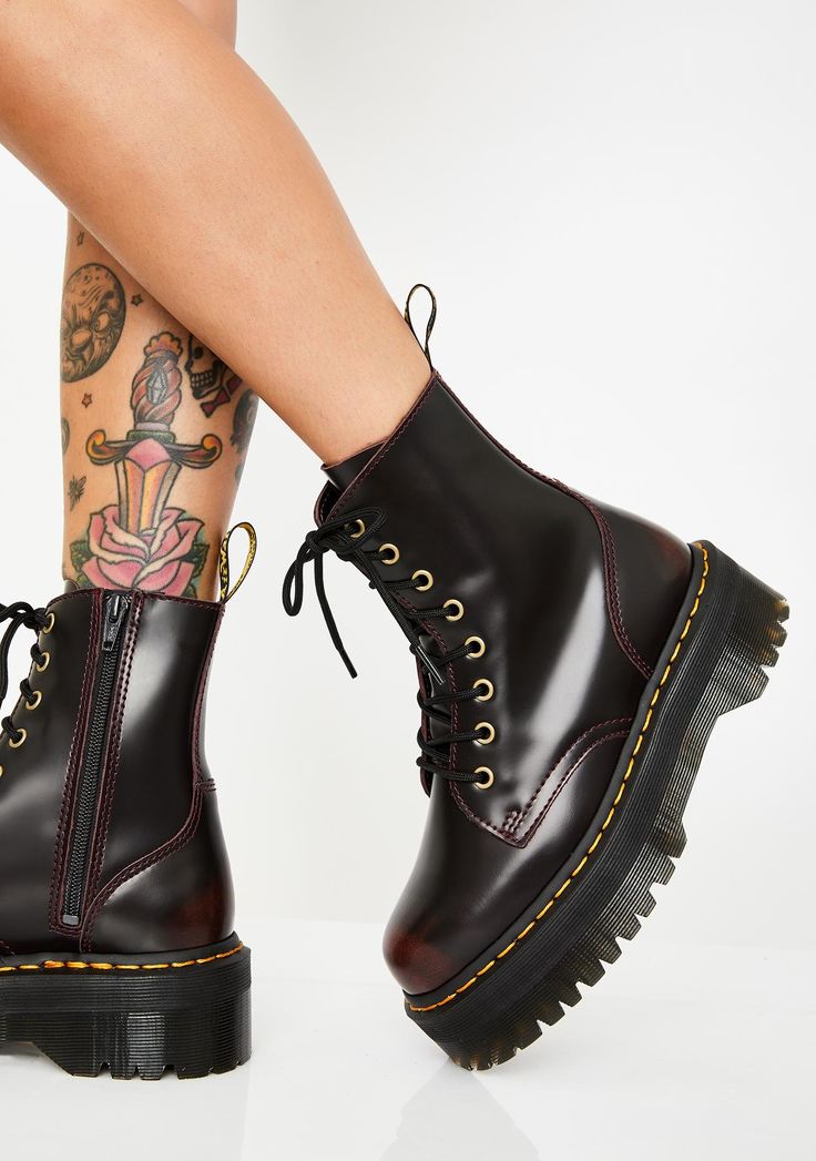 לצפייה במוצר DR MARTENS SOFT LEATHER DOUBLE PLATFORM